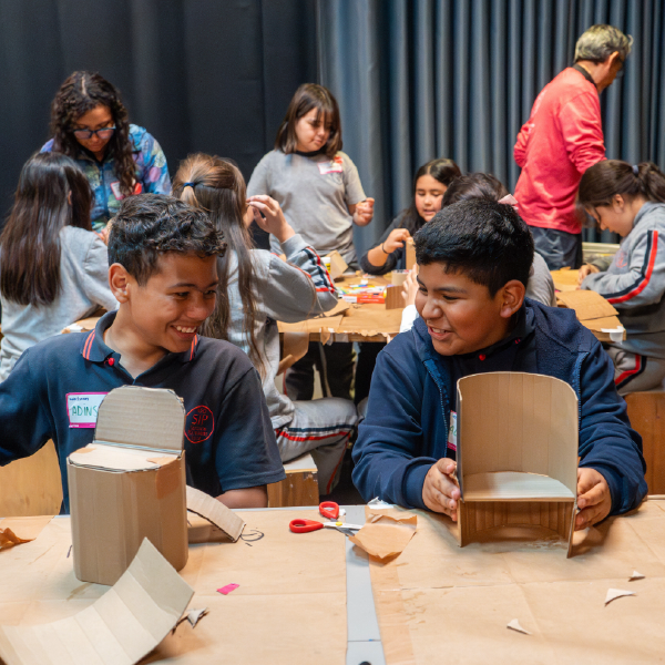 ¿Qué es lo primero que necesita un niño o una niña para volver a clases?